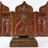RARE NORTH-RUSSIAN WOOD CARVED TRIPTYCH SHOWING ST. NICHOLAS AND SAINTS - photo 1