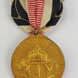 Kriegsdenkmünze für Deutsch Südwest Afrika, in Bronze mit Gefechtsspange AUOB. - photo 3
