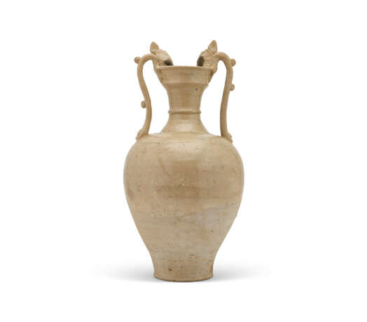 A STRAW-GLAZED AMPHORA - фото 1