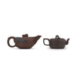 TWO YIXING TEAPOTS AND COVERS - photo 2