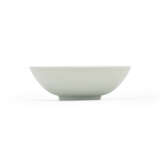 AN ANHUA DECORATED WHITE-GLAZED MANTOUBOWL - фото 2