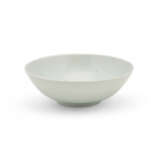 AN ANHUA DECORATED WHITE-GLAZED MANTOUBOWL - фото 3