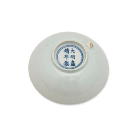 AN ANHUA DECORATED WHITE-GLAZED MANTOUBOWL - фото 4