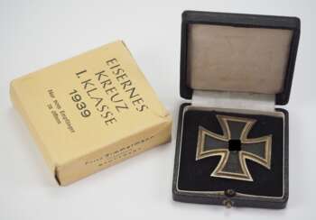 Eisernes Kreuz, 1939, 1. Klasse, im Etui, mit Überkarton.