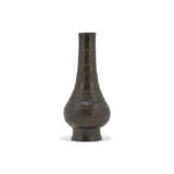 A BRONZE ‘WAVE’ PEAR-SHAPED VASE - photo 2