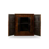 A SMALL HUANGHUALI KANG CABINET - Foto 3