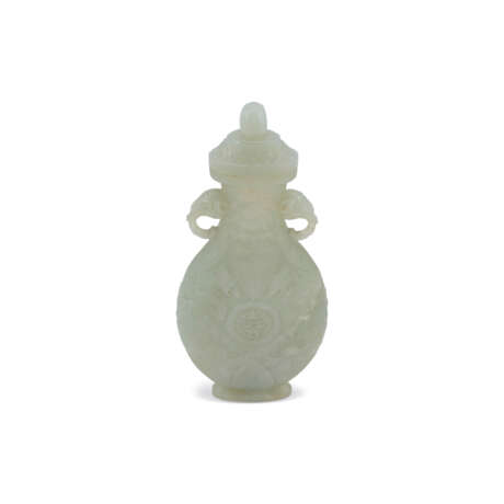A GREENISH-WHITE JADE ‘SHOU AND DRAGONS’ ELEPHANT-HANDLED BALUSTER VASE AND A COVER - photo 4