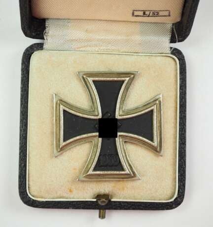 Eisernes Kreuz, 1939, 1. Klasse, im Etui - L/52. - photo 2