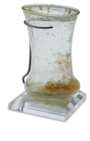A MEROVINGIAN CLEAR GLASS BELL-BEAKER - photo 3