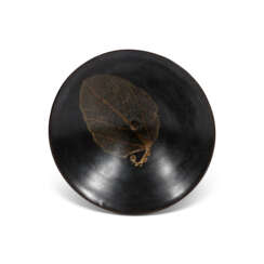 A JIZHOU LEAF-DECORATED BOWL