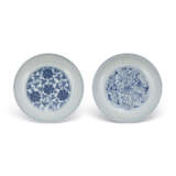 TWO BLUE AND WHITE 'FLOWER' DISHES - photo 1