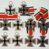 Lot von 10 Eisernen Kreuzen, 1939, 2. Klasse. - фото 1