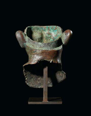 AN EGYPTIAN BRONZE HEAD OF A KING - фото 4