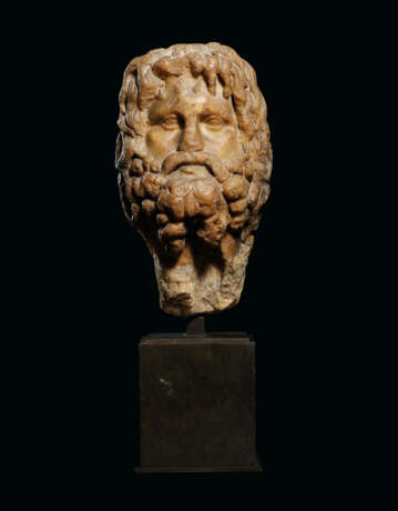 A ROMAN MARBLE HEAD OF ZEUS SERAPIS - Foto 1