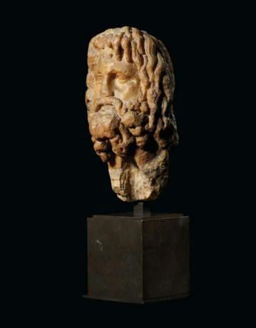 A ROMAN MARBLE HEAD OF ZEUS SERAPIS - Foto 3