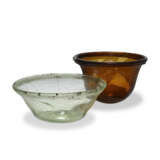 TWO MEROVINGIAN GLASS PALM CUPS - Foto 1