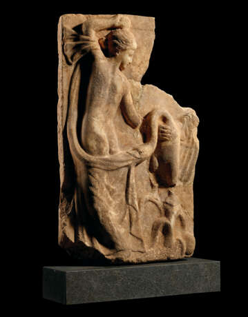 A ROMAN MARBLE RELIEF OF LEDA AND THE SWAN - photo 2