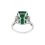 EMERALD AND DIAMOND RING - photo 8