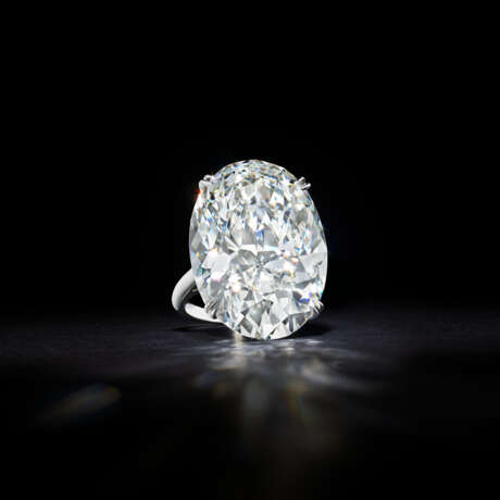 AN IMPORTANT DIAMOND RING - photo 1
