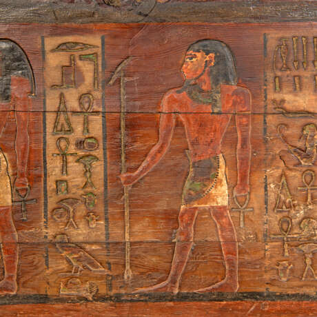 AN EGYPTIAN POLYCHROME WOOD COFFIN PANEL - фото 3