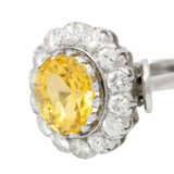 Ring mit gelbem Saphir ca. 7,5 ct und 14 Brillanten zus. ca. 2 ct, - photo 4