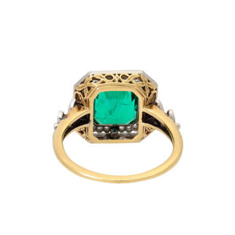 Ring mit Smaragd von intensivem, klaren Grün, ca. 2,2 ct, - photo 3
