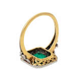 Ring mit Smaragd von intensivem, klaren Grün, ca. 2,2 ct, - photo 4