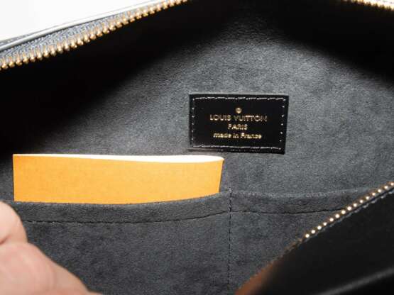 Louis Vuitton, Handtasche "City Malle" - фото 3