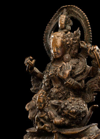Figur einer tantrischen Gottheit aus Kupfer - фото 3