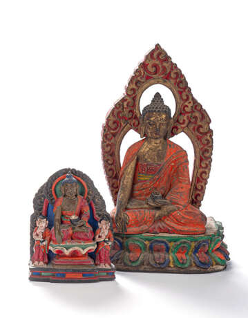 Skulptur des historischen Buddha Shakyamuni; Buddha Shakyamuni mit seinen Beiden Schülern und Buddha - фото 1