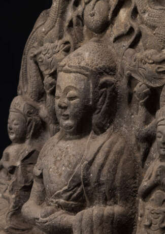 Große und seltene Stele des Buddha Shakyamuni aus Sandstein - Foto 3