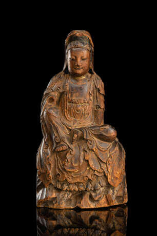 Feine Figur des Guanyin aus Holz - photo 1
