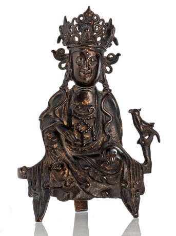 Kleine Bronze des Guanyin, auf einem Podest mit Vogel sitzend dargestellt - Foto 1