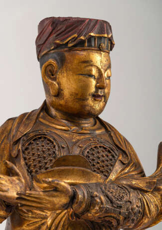 Große Figur des Guan Ping aus Holz mit Lackvergoldung - photo 4