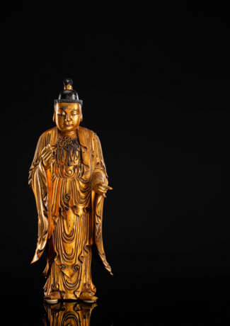Lackvergoldete Figur eines stehenden Bodhisattva - Foto 3
