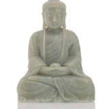 Figur des sitzenden Buddha aus hellgrüner Jade, in den Händen einen Lotosschale haltend - Foto 2