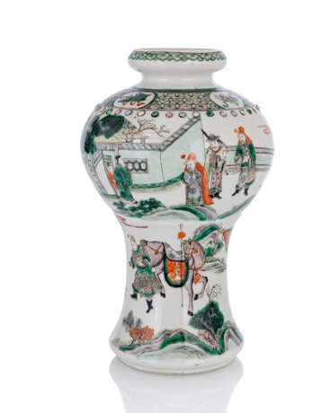 'Meiping'-förmige Porzellanvase mit 'Famille verte'-Dekor einer Romanszene - Foto 1