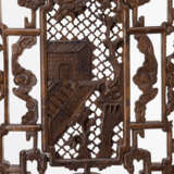 Sechsteiliger Stellschirm aus Holz, teils durchbrochen geschnitzt mit Landschafts-, Antiquitäten- und Ornament-Dekor - Foto 6