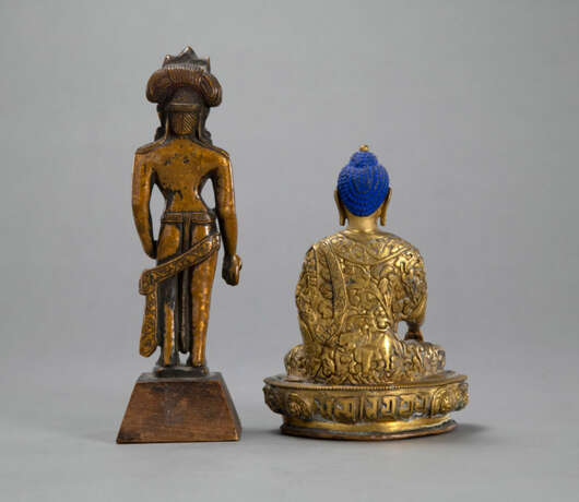 Feuervergoldete Bronze des Buddha und stehende Bronze des Padmapani - photo 3