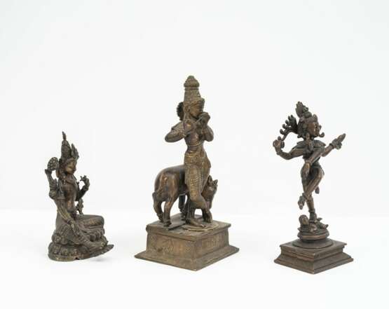 Drei Bronzefiguren der Syamatara, des Krishna und Nataraja-Shiva - Foto 4