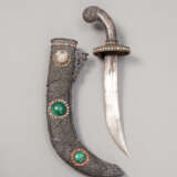 Kurzschwert mit Silber- und Metallbeschlägen sowie eingelegter Jade und Malachit - фото 1