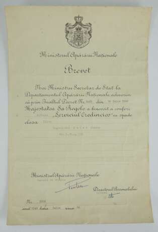 Rumänien : Kreuz für Treue Dienste, 3. Klasse mit Schwertern Urkunde für einen Korporal der 1./ N.A. 235. - Foto 1