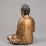 Buddha Amida im Meditationssitz aus Keramik mit Lackfassung - photo 3