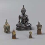 Bronze des Buddha und vier Buddhaköpfe - фото 1