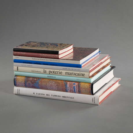 Orientteppiche, 9 Bände Italienische und Französische Fachliteratur, u.a. Maria Cohen, Volkmar Gantzhorn - photo 1