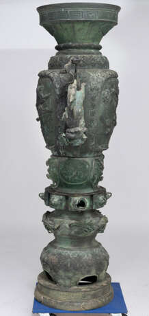 Monumentale Bronze-Vase - photo 4