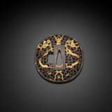 Marugata-Tsuba im Namban-Stil mit Drachen in Gold tauschiert - photo 1