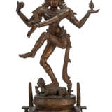 Bronze des tanzenden, vierarmigen Shiva - фото 1