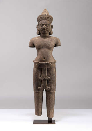Bedeutende Skulptur eines Dvarapala aus Sandstein - Foto 2