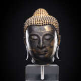 Kopf des Buddha aus Bronze - photo 1